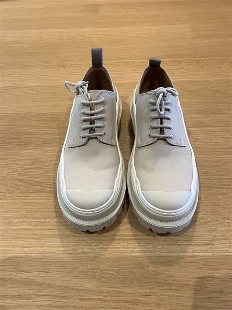 DIOR x Sacai Leather Derby Shoes (CHR439463) 